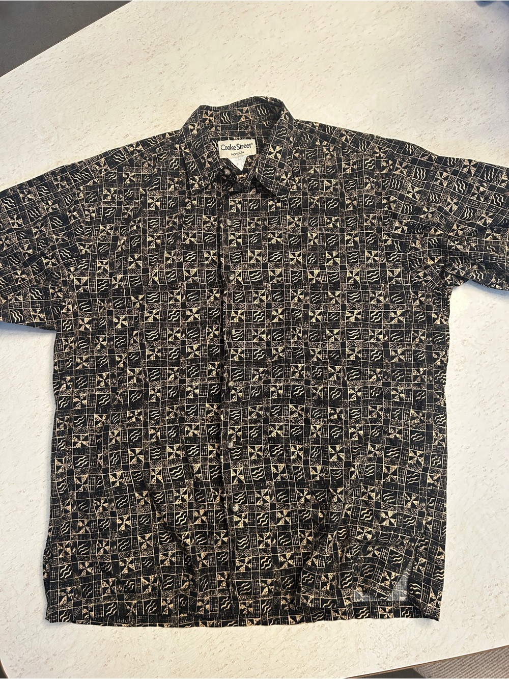 Black Hawaiian tiki Short-Sleeve Button-Up Shirt